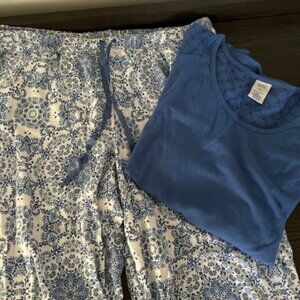 2 piece Cotton Pajamas -Blue top/Blue & White drawstring ankle pants  Size Large